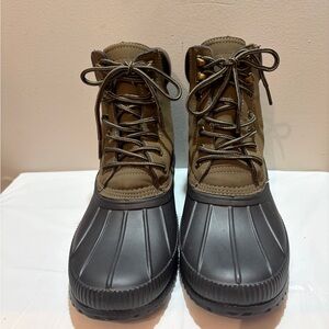 Guess Men's Brown and Black Waterproof Lace-Up Snow Boots. Men’s Size 9/42